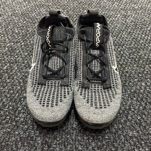 Nike Vapormax Black/White Flyknit Sneakers Size 5Y